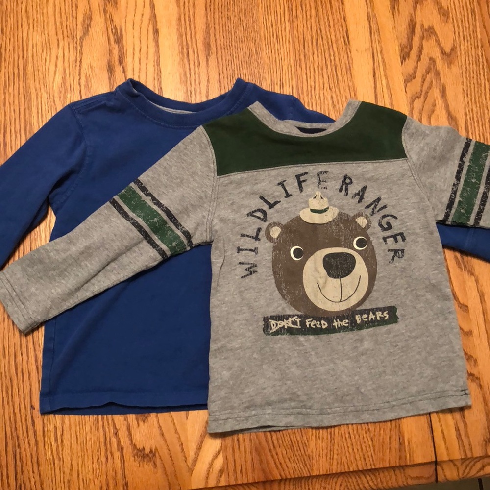 2 Boys Long sleep shirts 3T